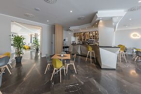 Hesperia Hotel & Residence