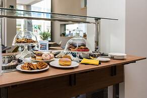 Hesperia Hotel & Residence