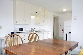 Still Point Lodge & Cottages