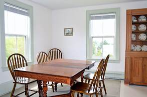 Still Point Lodge & Cottages