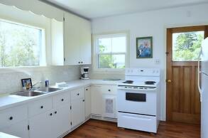 Still Point Lodge & Cottages