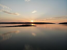 Still Point Lodge & Cottages