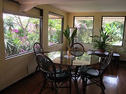 Las Cumbres Inn