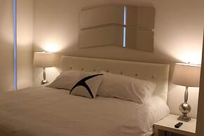 Executive Skyline Suites