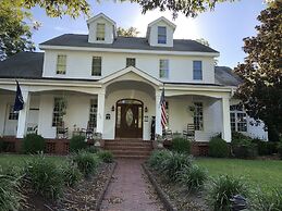 The Inn on Bath Creek