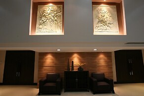 Tanza Oasis Hotel and Resort