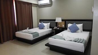 Tanza Oasis Hotel and Resort