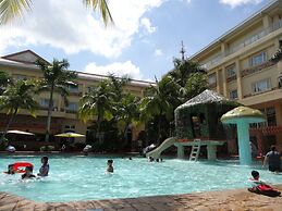 Tanza Oasis Hotel and Resort