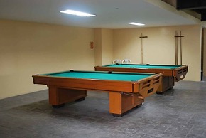 Tanza Oasis Hotel and Resort