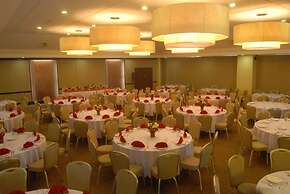 Tanza Oasis Hotel and Resort