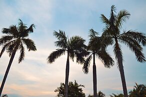 Tanza Oasis Hotel and Resort