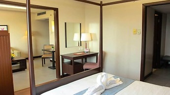 Tanza Oasis Hotel and Resort