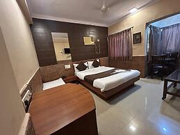 Lucky Hotel Bandra