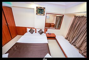 Hotel Lucky Goregaon