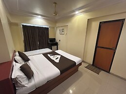 Hotel Lucky Goregaon