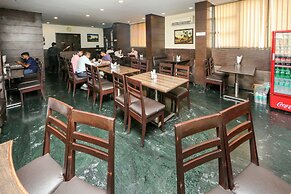 Hotel Lucky Goregaon