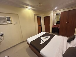 Hotel Lucky Goregaon
