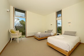 Cloudy Bay Beach House