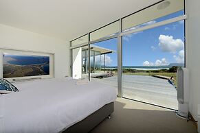 Cloudy Bay Beach House