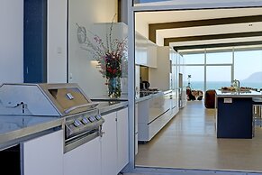 Cloudy Bay Beach House