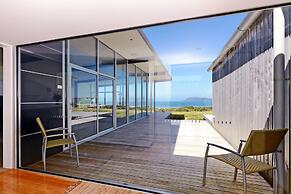 Cloudy Bay Beach House