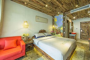 China Old Story Inns Encounter Lijiang