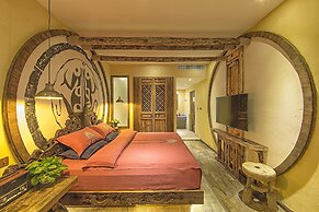 China Old Story Inns Encounter Lijiang