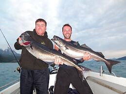 Furoy Hotel Apartments and Boating