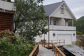 Furoy Hotel Apartments and Boating