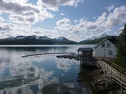 Furoy Hotel Apartments and Boating
