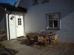 Furoy Hotel Apartments and Boating