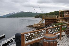 Furoy Hotel Apartments and Boating