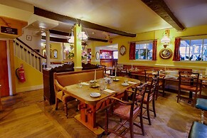 Wynnstay Hotel
