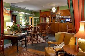 Wynnstay Hotel