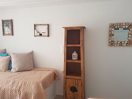 Heliotropio Studios & Apartments