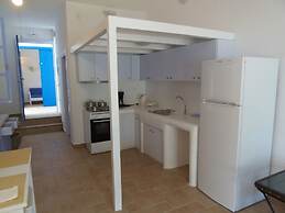 Heliotropio Studios & Apartments