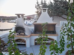 Heliotropio Studios & Apartments