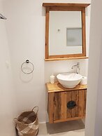 Heliotropio Studios & Apartments