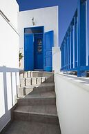 Heliotropio Studios & Apartments