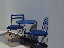 Heliotropio Studios & Apartments