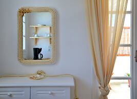 Heliotropio Studios & Apartments