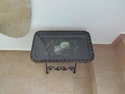 Heliotropio Studios & Apartments