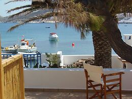 Heliotropio Studios & Apartments