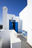 Heliotropio Studios & Apartments