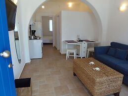 Heliotropio Studios & Apartments