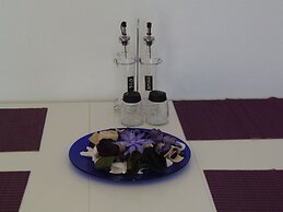 Heliotropio Studios & Apartments