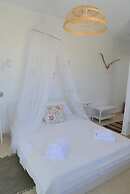 Heliotropio Studios & Apartments