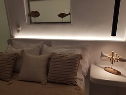 Heliotropio Studios & Apartments