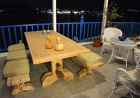 Heliotropio Studios & Apartments