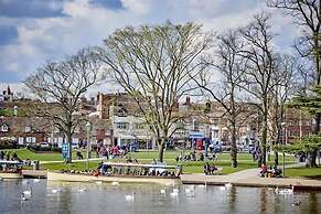 Pen & Parchment Inn by Greene King Inns